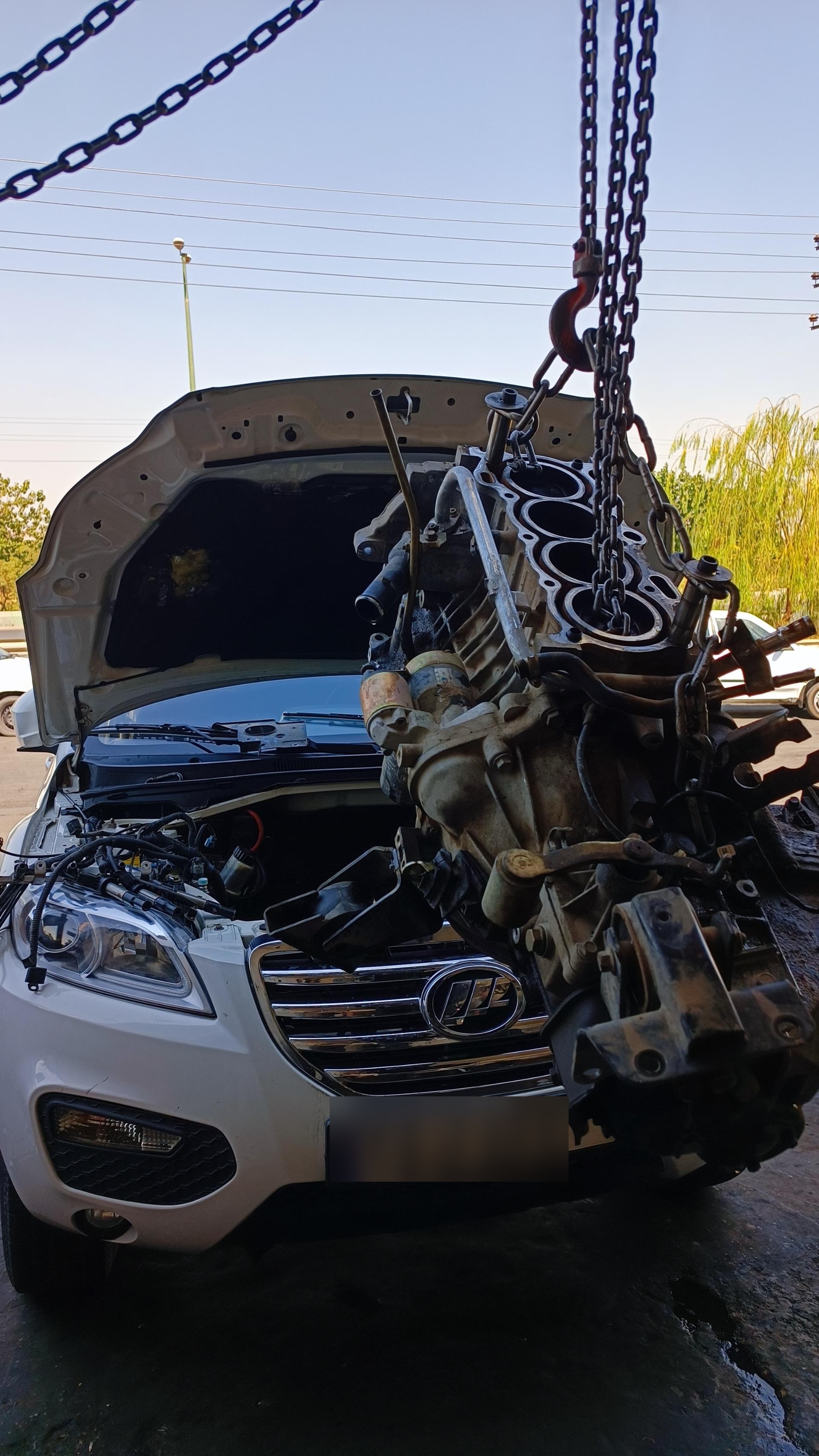 عکس اتومکانیک دوست محمدی 