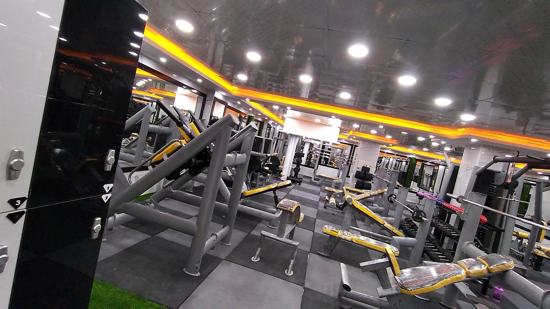 عکس باشگاه بدنسازی بانوان پارمیس