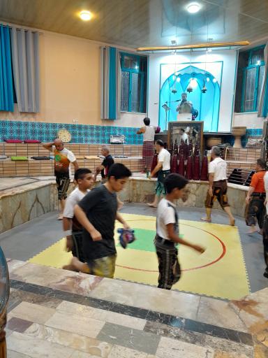 عکس باشگاه زورخانه کهن