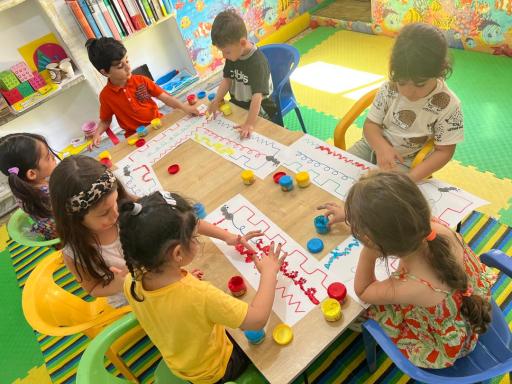 مهدکودک و پیش دبستانی جوانه ها