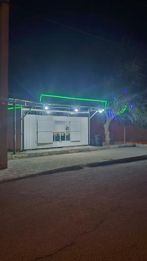 عکس دکه امید کاویان‌پور