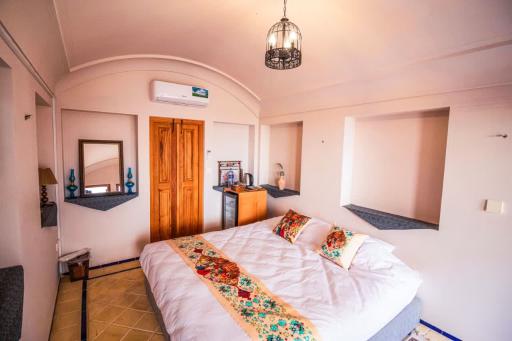 عکس هتل سنتی و کافی شاپ خانه صبا