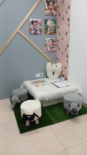 عکس دندانپزشکی دکتر قبادی