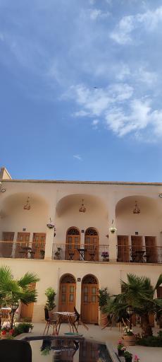 هتل سنتی و کافی شاپ خانه صبا