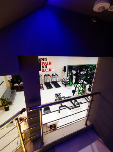 باشگاه بدنسازی آسمان 