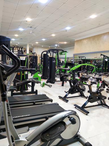 باشگاه بدنسازی آسمان 