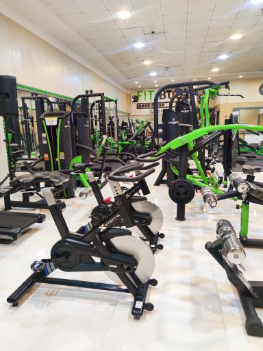 عکس باشگاه بدنسازی آسمان 