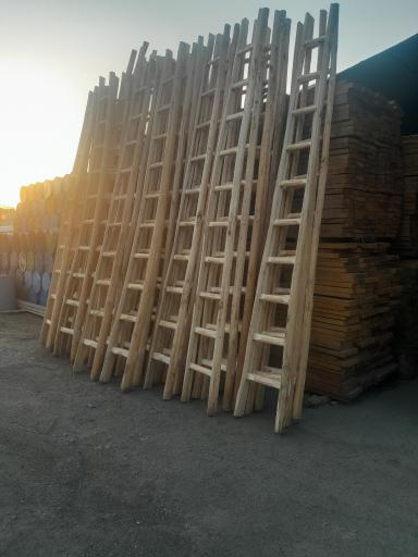 عکس تخته بنایی و بشکه اشکبار