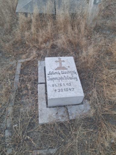 عکس آرامستان ارامنه مشهد