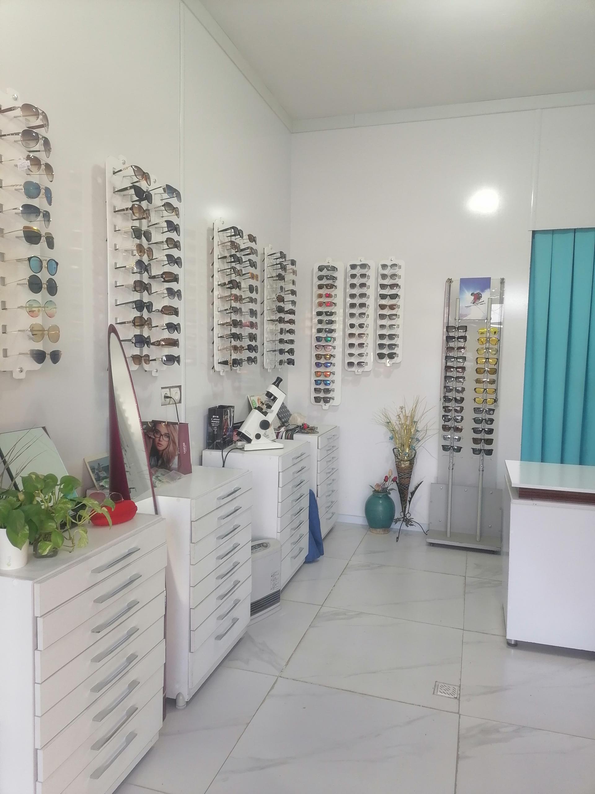 عکس عینک سازی خوش بین 