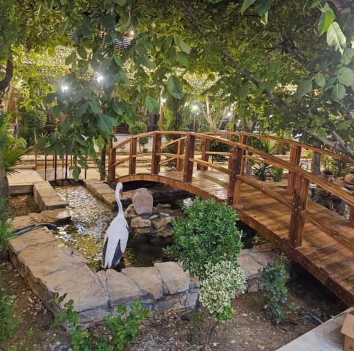 عکس باغ رستوران اشرفیه