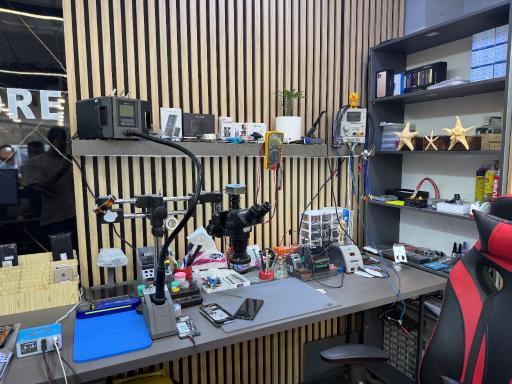 اپل استور رویال