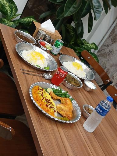 عکس رستوران گلی خانوم