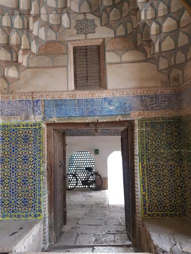 عکس مسجد و حوزه علمیه و کتابخانه آیت الله مدنی