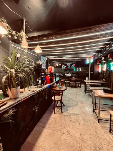 عکس کافه شارژ