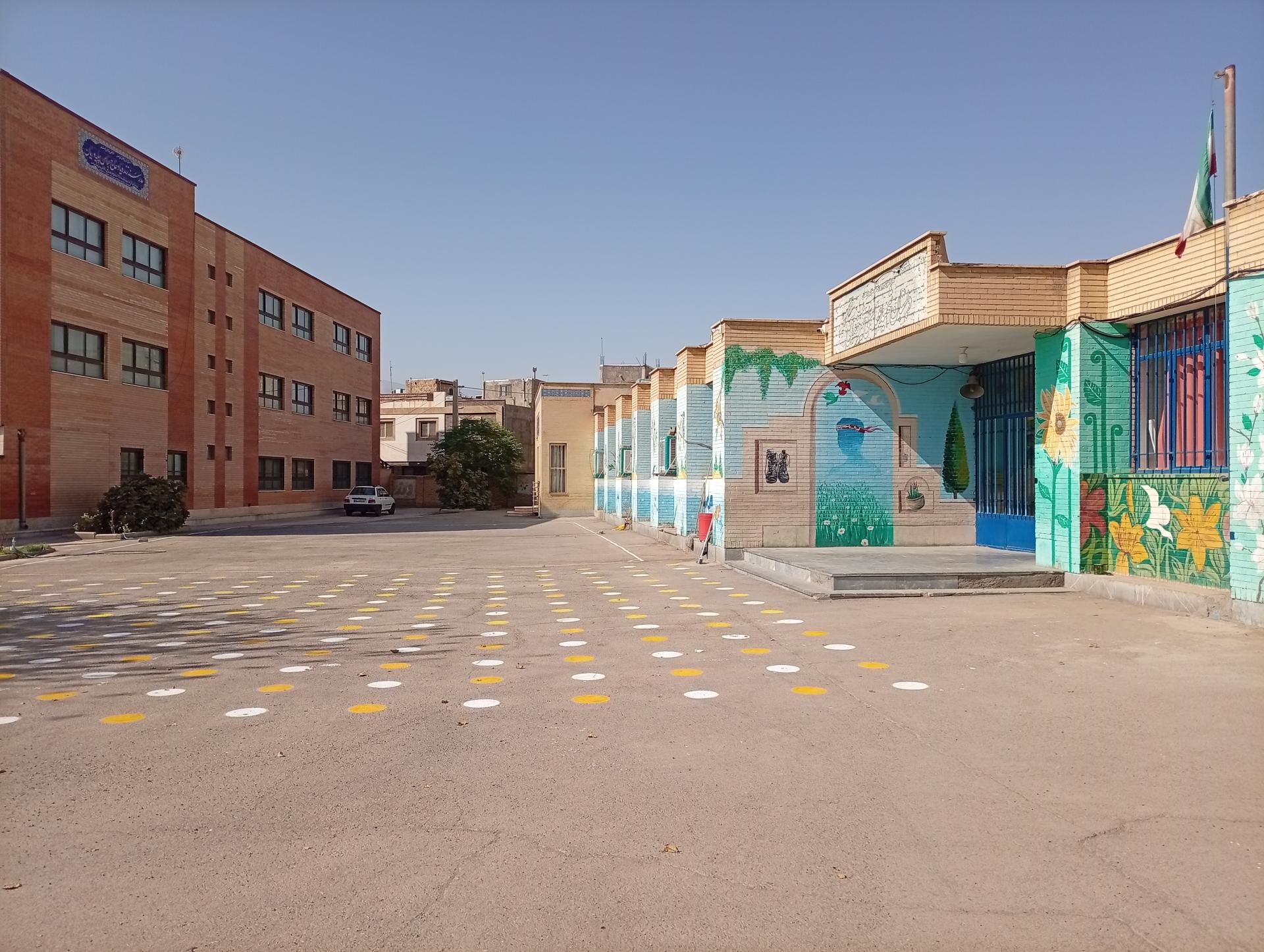 عکس مدرسه شیرخدایی