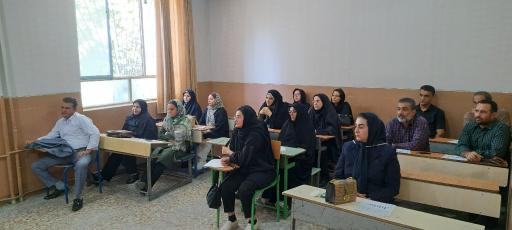دبیرستان پسرانه انصارالمهدی شاهد