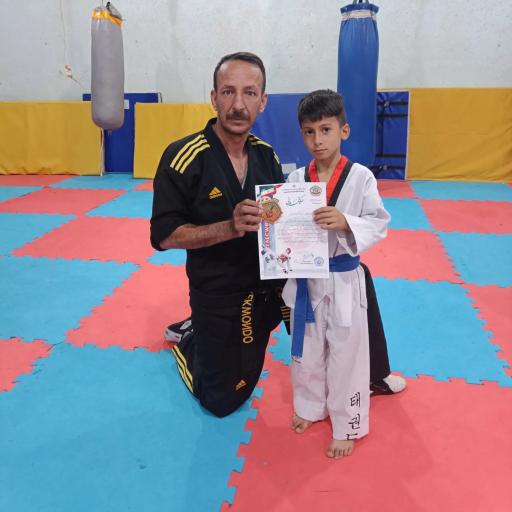 عکس تکواندو استاد بهمنی 