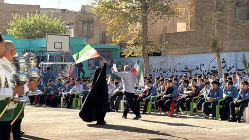 عکس دبیرستان پسرانه انصارالمهدی شاهد