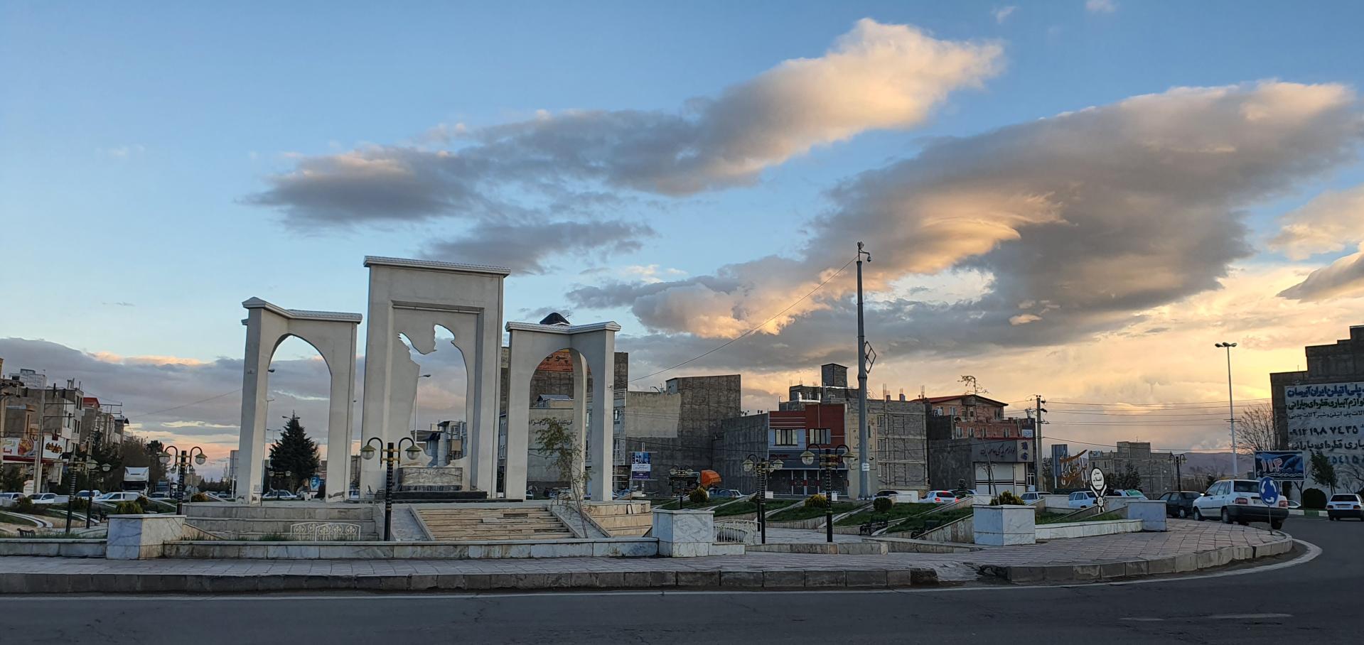 عکس میدان انقلاب اسلامی