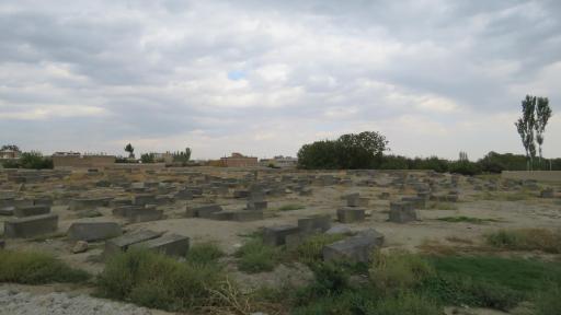 عکس آرامستان قدیمی ارامنه