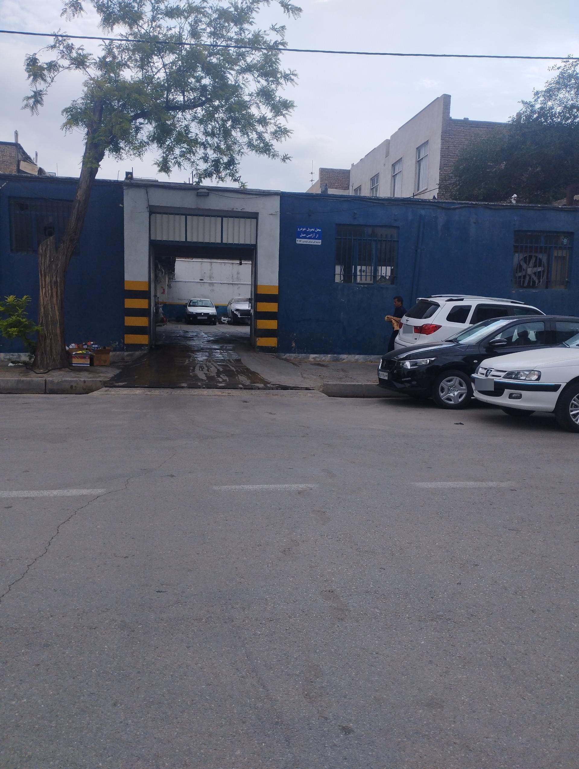 عکس نمایندگی تعمیرگاه و فروش ایران خودرو قربانی