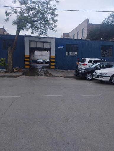 عکس نمایندگی تعمیرگاه و فروش ایران خودرو قربانی