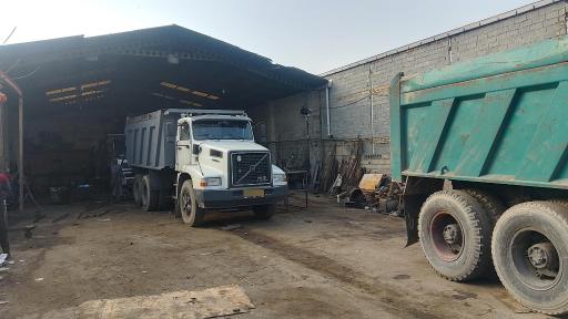 عکس تعمیرگاه ولوو امیر