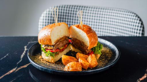 عکس کافه بورکا