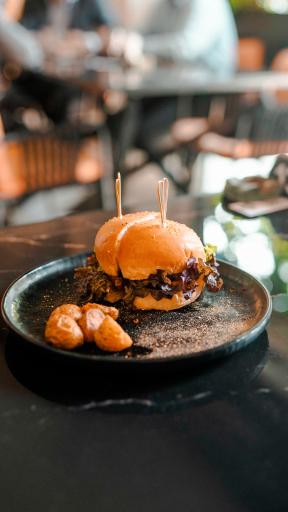 عکس کافه بورکا