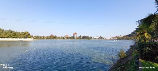 عکس جزیره استخر لاهیجان