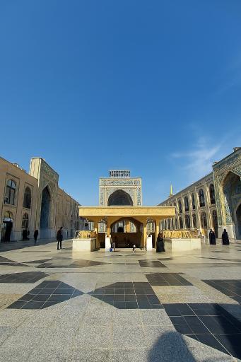 عکس صحن انقلاب