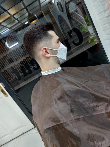 عکس آرایشگاه مردانه کیوت کات رضا