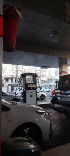 عکس پمپ بنزین ۱۶۳