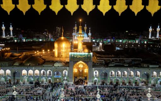 عکس صحن انقلاب