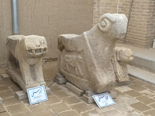 عکس موزه‌ آثار سنگی