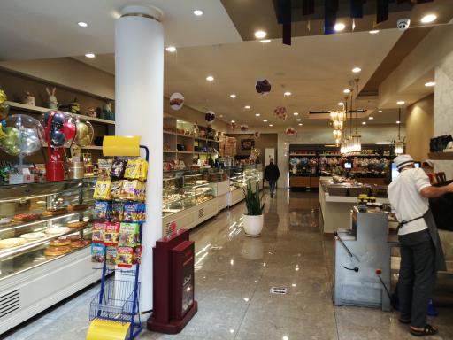 عکس نان و شیرینی تهران