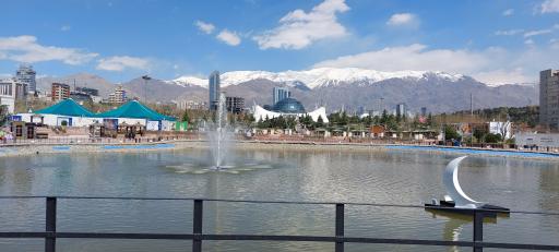 عکس میدان مشاهیر