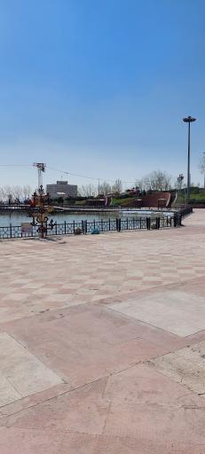 عکس میدان مشاهیر