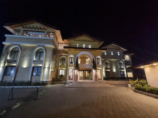 عکس هتل گیلاریا