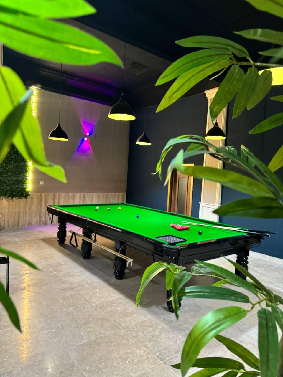 عکس کافه لئو