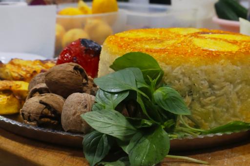 عکس رستوران شکم‌ پر