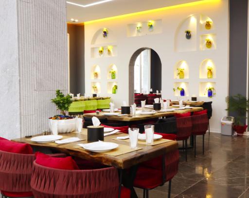 عکس رستوران شکم‌ پر