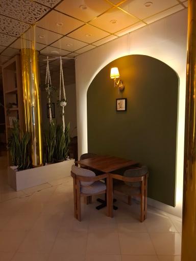 عکس پاتوق مهنوش