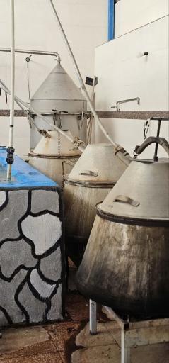 عکس کارگاه عرقیجات شفاء