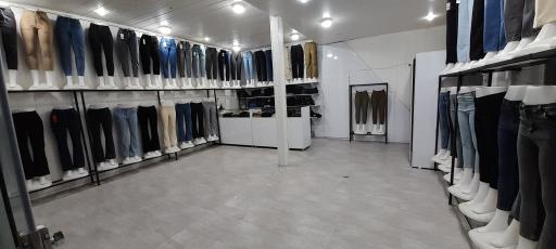 عکس فروشگاه شلوار زنانه لی وان