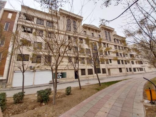 عکس ساختمان رویال پارک