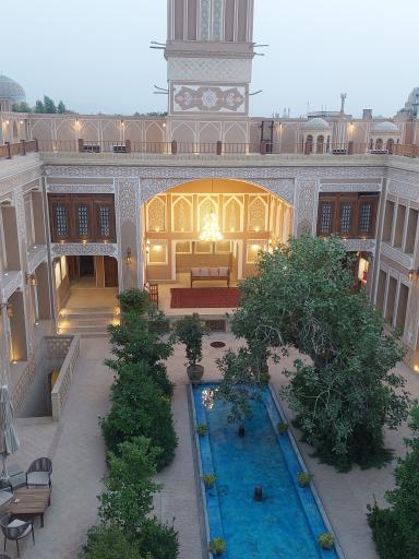 بوتیک هتل صفی خانی یزد