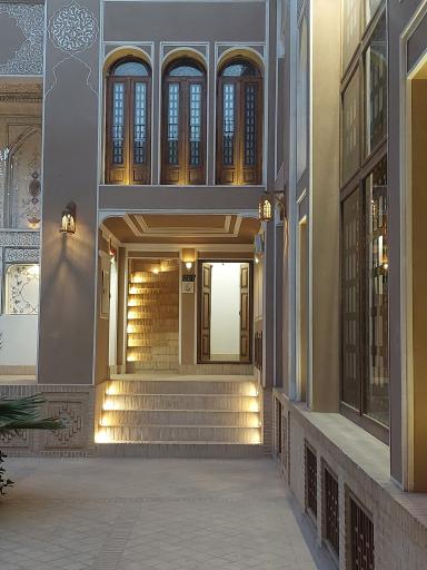 بوتیک هتل صفی خانی یزد