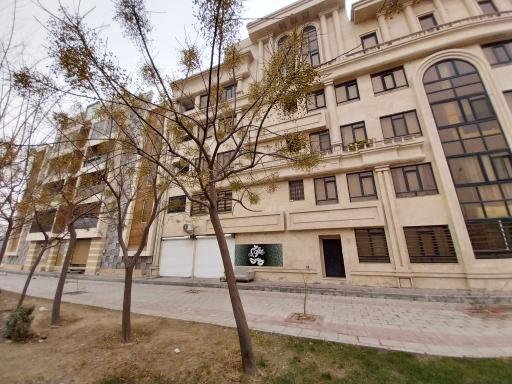 عکس ساختمان رویال پارک